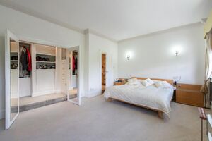 84235 RGS220102 IMG 24 0000.jpeg