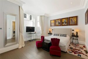 48934 SLH220081 IMG 04 0000.jpeg