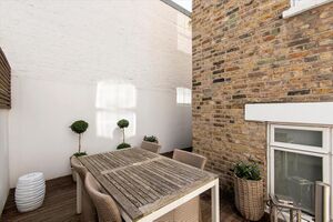 65803 CHL170017 IMG 08 0000.jpeg