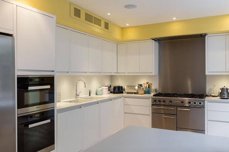 File:182015 MallordStreet IMG 17 0000.jpeg