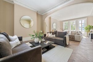 242960 RX159842 IMG 05 0000.jpeg