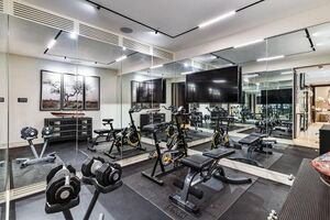 44264 SLN210162 IMG 41 0000.jpeg