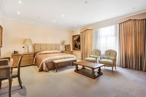 62080 LON210410 IMG 09 0000.jpeg