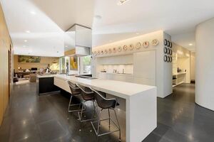 65809 KEN190090 IMG 03 0000.jpeg