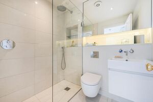 67880 FLH012132689 IMG 33 0000.jpeg