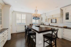 94745 BGV130081 IMG 03 0002.jpeg