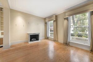 44264 LCD200104 IMG 03 0000.jpeg