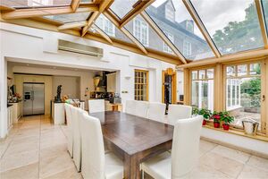 240566 NOV220078 IMG 08 0000.jpeg