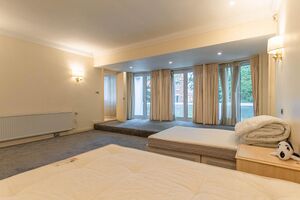 215642 RX180598 IMG 18 0000.jpeg