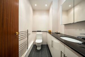 65830 SJW012013098 IMG 10 0000.jpeg