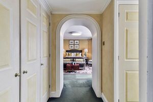 44264 SLN220066 IMG 06 0000.jpeg