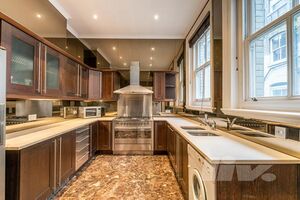 54583 LIVH 017565 IMG 04 0000.jpeg