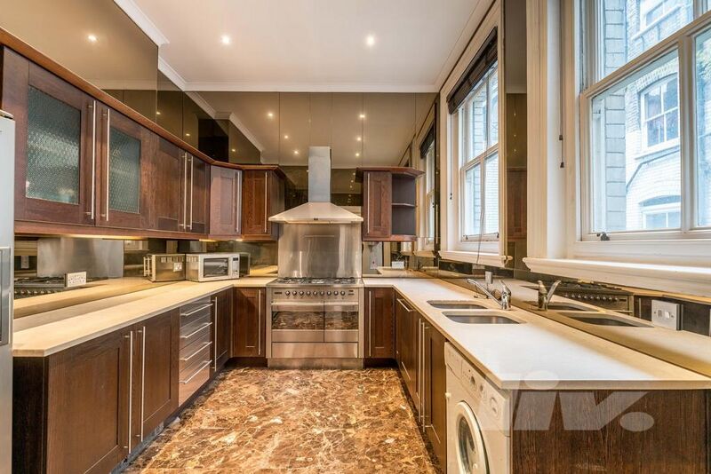 File:54583 LIVH 017565 IMG 04 0000.jpeg