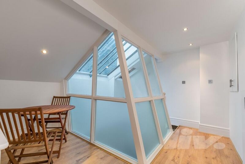 File:54583 LIVH 017565 IMG 29 0000.jpeg