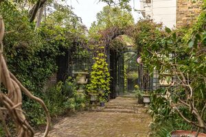 204992 KEN220043 IMG 04 0000.jpeg