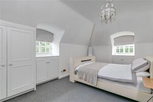 240566 NOV220078 IMG 05 0000.jpeg