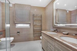 62080 LON210410 IMG 12 0000.jpeg