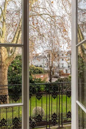 46451 RUS180305 IMG 15 0000.jpeg