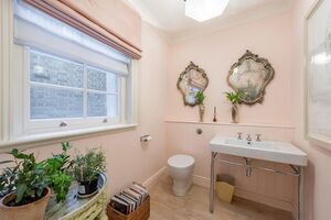 44264 SLN220056 IMG 08 0000.jpeg