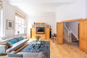 668 BEL150007 IMG 23 0000.jpeg