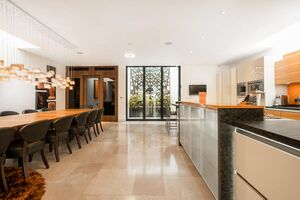 79209 RX153696 IMG 02 0000.jpeg