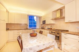 54583 LIVH 010848 IMG 06 0000.jpeg