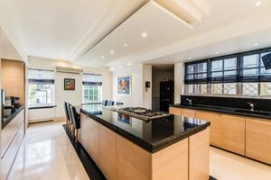 62080 LON190221 IMG 04 0000.jpeg