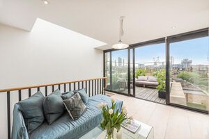 67880 FLH012132689 IMG 30 0000.jpeg