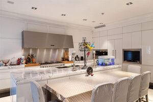 46451 RUS200013 IMG 03 0000.jpeg