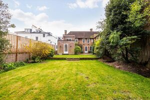 65830 SJW012114750 IMG 07 0000.jpeg