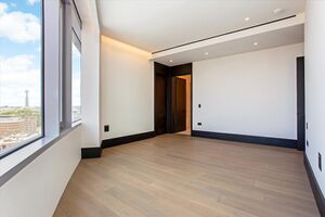 63077 MRY012206963 IMG 16 0000.jpeg