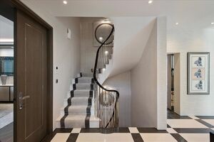 65830 SJW012138113 IMG 06 0000.jpeg