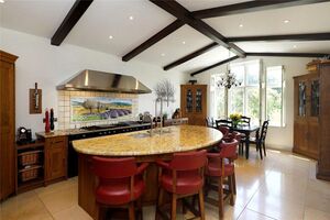 72698 WIM220004 IMG 04 0000.jpeg