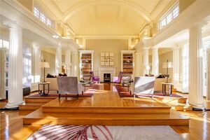 54583 LIVH 017600 IMG 03 0000.jpeg